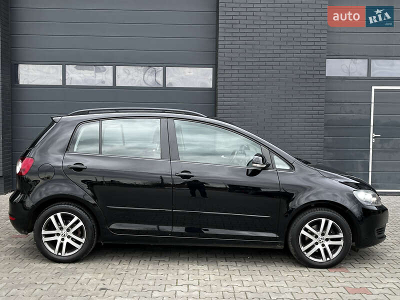 Хэтчбек Volkswagen Golf Plus 2009 в Луцке