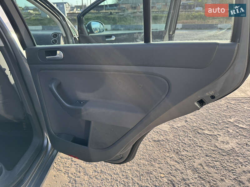 Хэтчбек Volkswagen Golf Plus 2006 в Умани фото 18 Хэтчбек Volkswagen Golf Plus 2006 в Умани