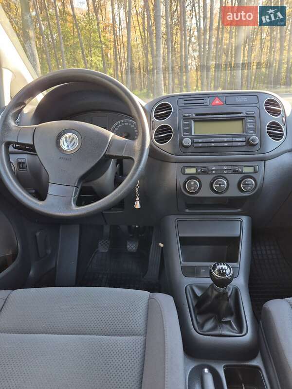 Хэтчбек Volkswagen Golf Plus 2005 в Киверцах