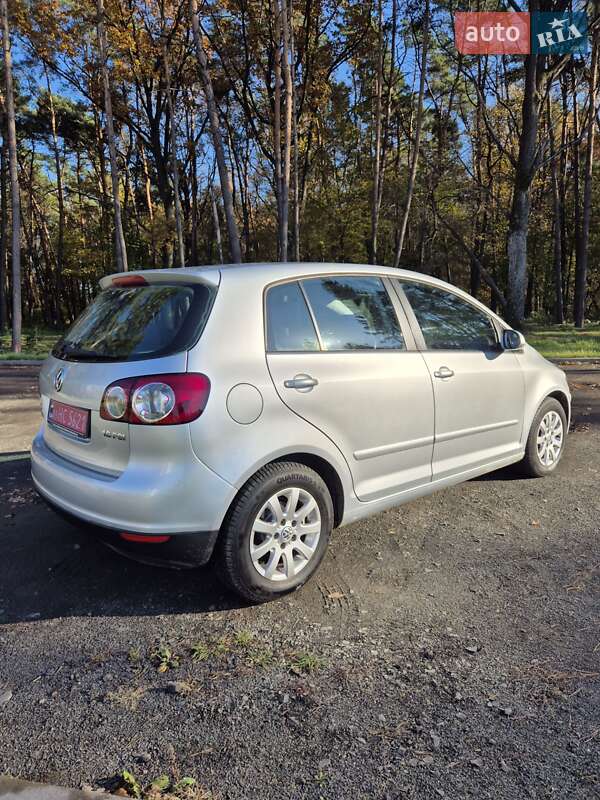 Хэтчбек Volkswagen Golf Plus 2005 в Киверцах