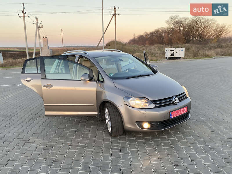 Хэтчбек Volkswagen Golf Plus 2010 в Луцке фото 3 Хэтчбек Volkswagen Golf Plus 2010 в Луцке