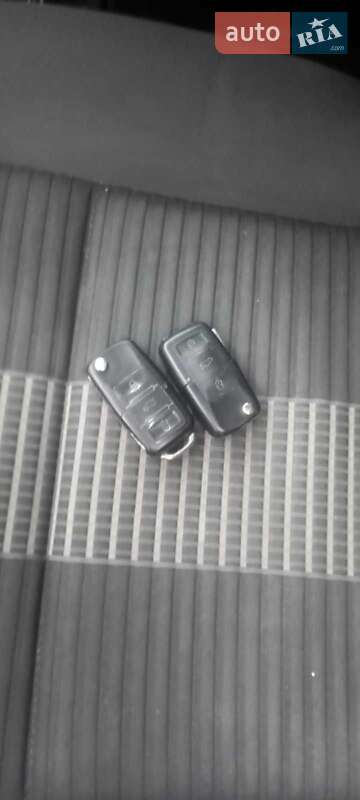 Хэтчбек Volkswagen Golf Plus 2008 в Киеве фото 20 Хэтчбек Volkswagen Golf Plus 2008 в Киеве