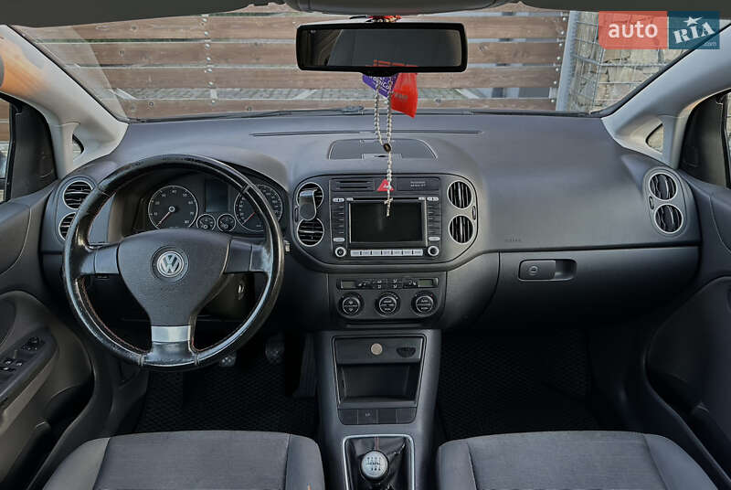Хэтчбек Volkswagen Golf Plus 2006 в Стрые