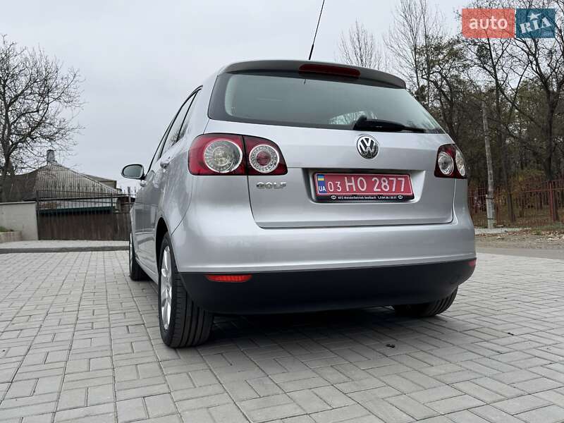 Хэтчбек Volkswagen Golf Plus 2008 в Смеле