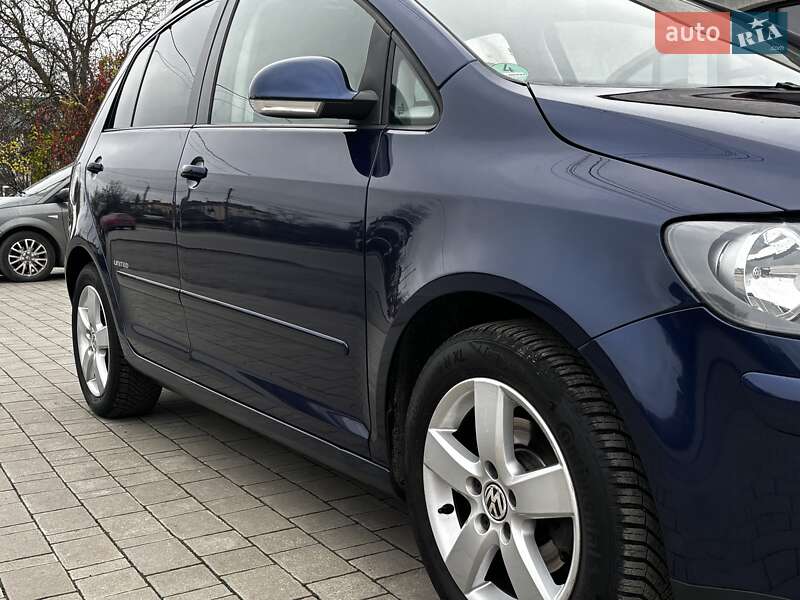 Хэтчбек Volkswagen Golf Plus 2009 в Красилове