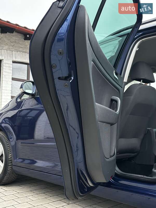 Хэтчбек Volkswagen Golf Plus 2009 в Красилове