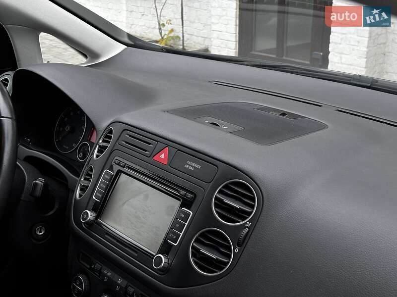 Хэтчбек Volkswagen Golf Plus 2009 в Красилове