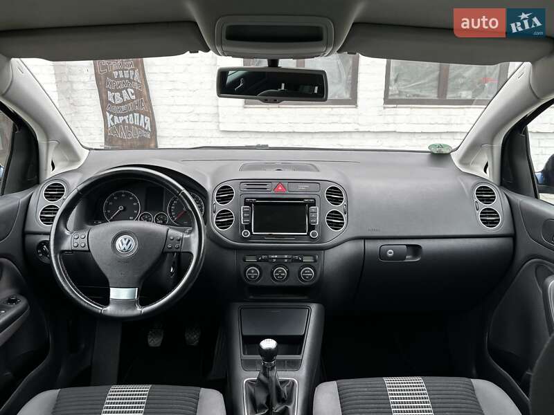 Хэтчбек Volkswagen Golf Plus 2009 в Красилове