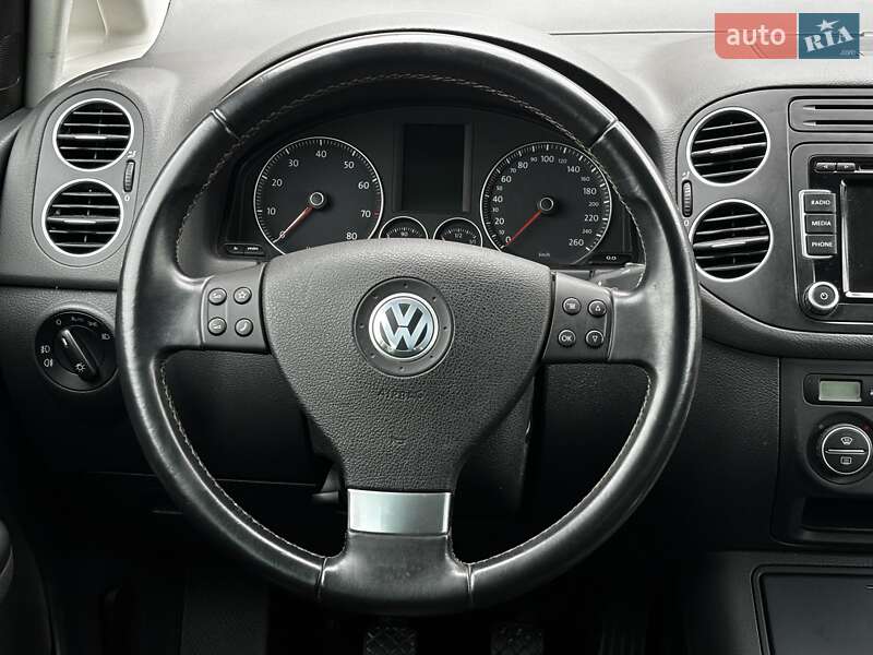 Хэтчбек Volkswagen Golf Plus 2009 в Красилове