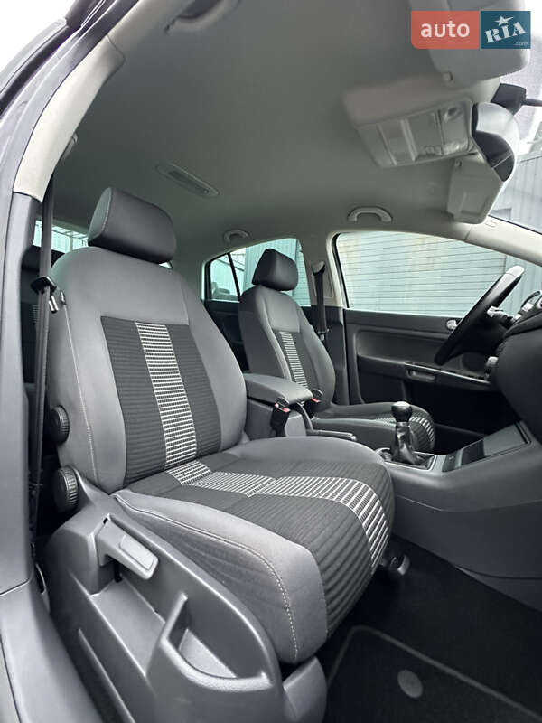 Хэтчбек Volkswagen Golf Plus 2007 в Львове