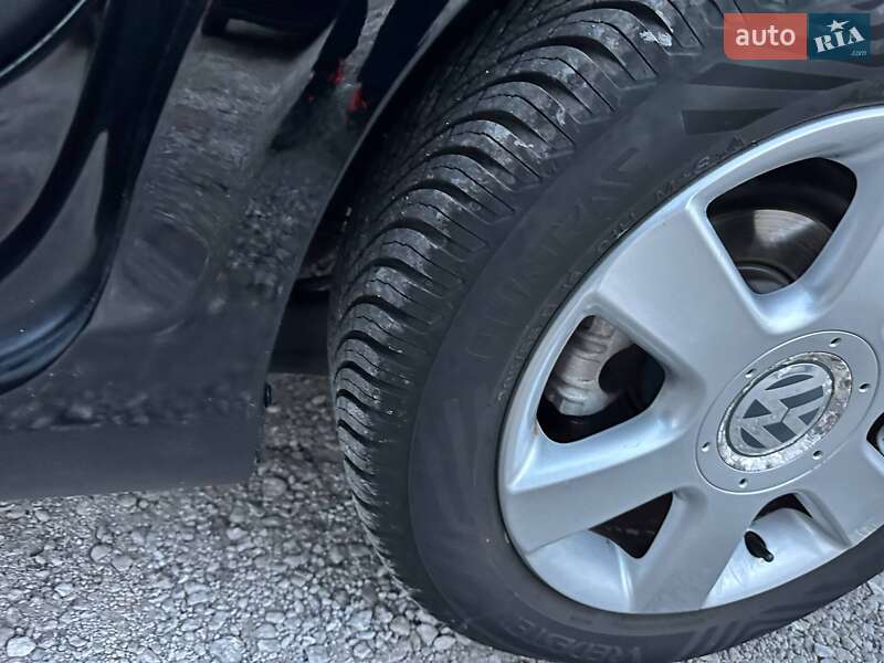 Хэтчбек Volkswagen Golf Plus 2008 в Каменском