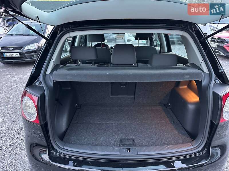 Хэтчбек Volkswagen Golf Plus 2008 в Каменском