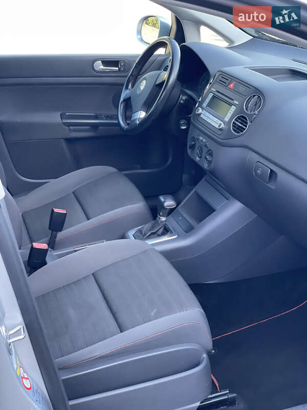 Хетчбек Volkswagen Golf Plus 2007 в Корсунь-Шевченківському фото 15 Хетчбек Volkswagen Golf Plus 2007 в Корсунь-Шевченківському
