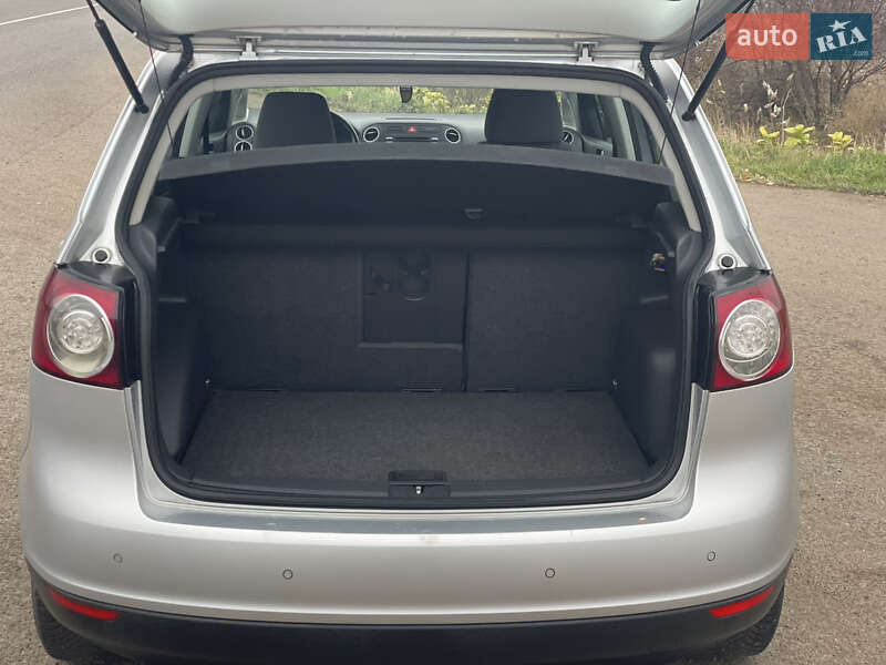 Хетчбек Volkswagen Golf Plus 2007 в Корсунь-Шевченківському фото 22 Хетчбек Volkswagen Golf Plus 2007 в Корсунь-Шевченківському