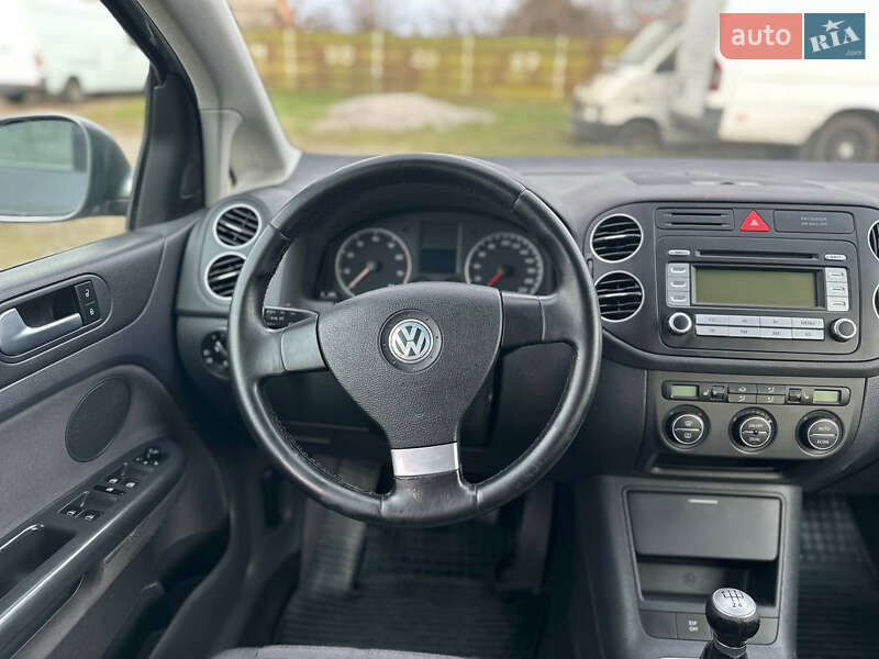Хетчбек Volkswagen Golf Plus 2007 в Чернівцях фото 8 Хетчбек Volkswagen Golf Plus 2007 в Чернівцях