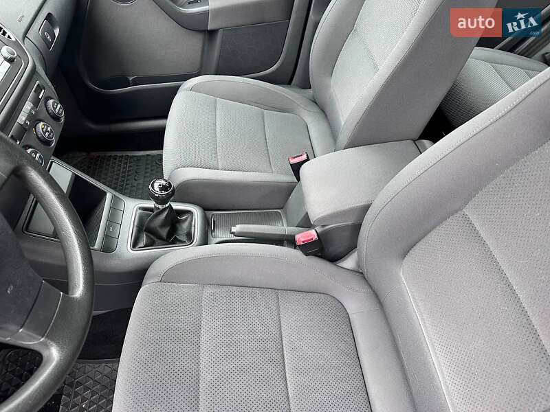 Хэтчбек Volkswagen Golf Plus 2006 в Кропивницком