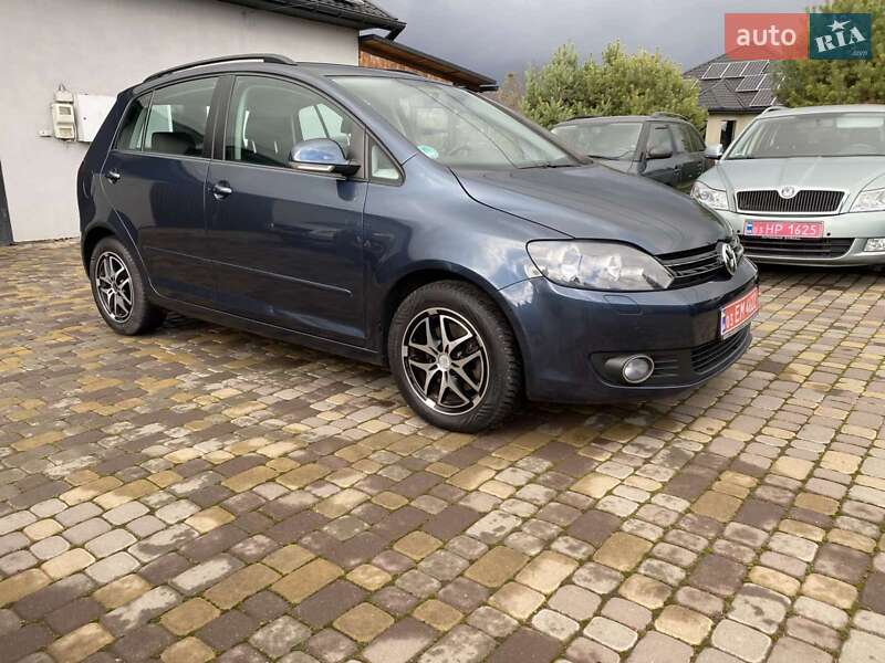 Хетчбек Volkswagen Golf Plus 2009 в Нововолинську