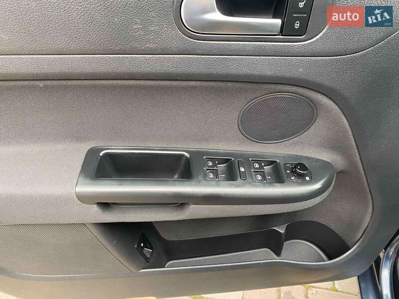 Хетчбек Volkswagen Golf Plus 2009 в Нововолинську