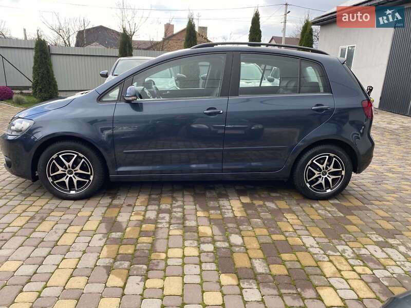 Хетчбек Volkswagen Golf Plus 2009 в Нововолинську