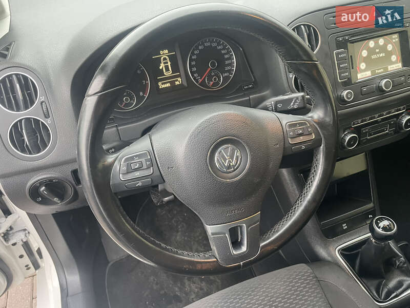 Хэтчбек Volkswagen Golf Plus 2010 в Виноградове