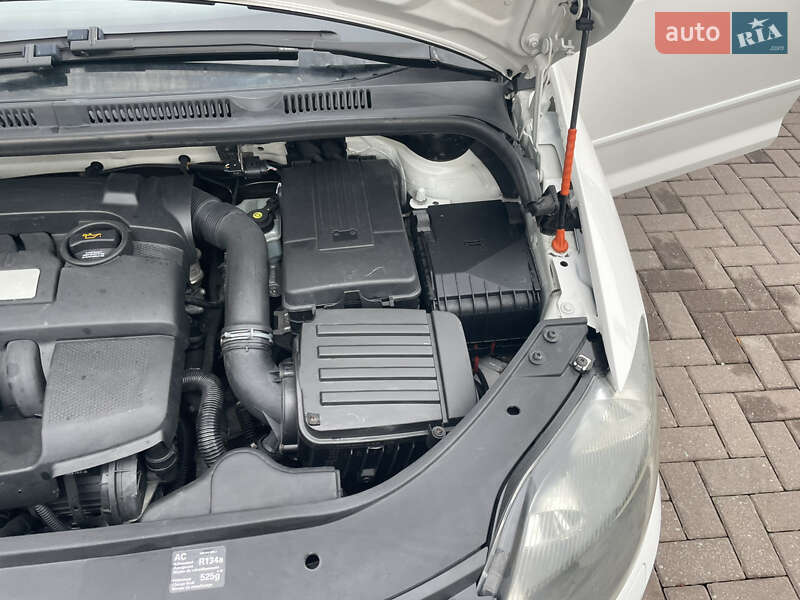 Хэтчбек Volkswagen Golf Plus 2010 в Виноградове