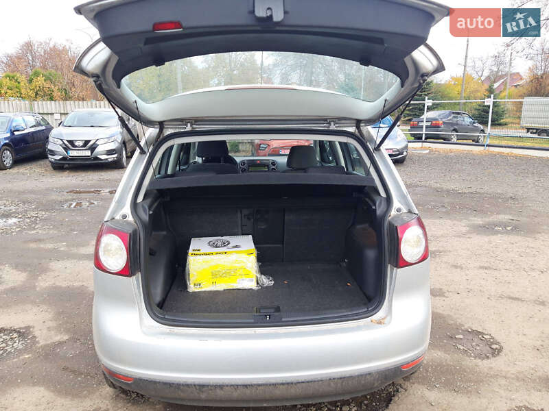 Хэтчбек Volkswagen Golf Plus 2008 в Луцке