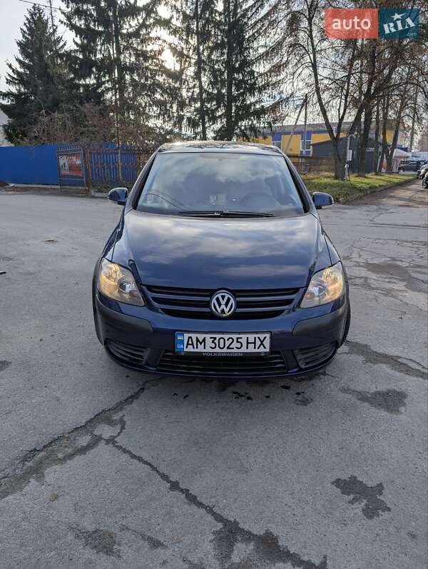 Хетчбек Volkswagen Golf Plus 2005 в Звягелі