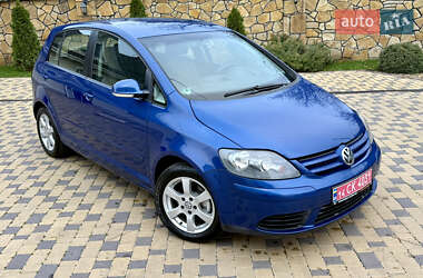 Хэтчбек Volkswagen Golf Plus 2006 в Могилев-Подольске
