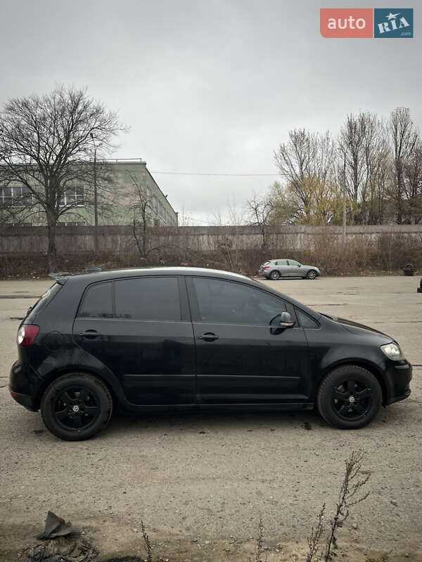Хетчбек Volkswagen Golf Plus 2005 в Рівному
