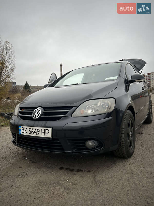 Хетчбек Volkswagen Golf Plus 2005 в Рівному