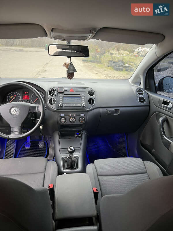 Хетчбек Volkswagen Golf Plus 2005 в Рівному