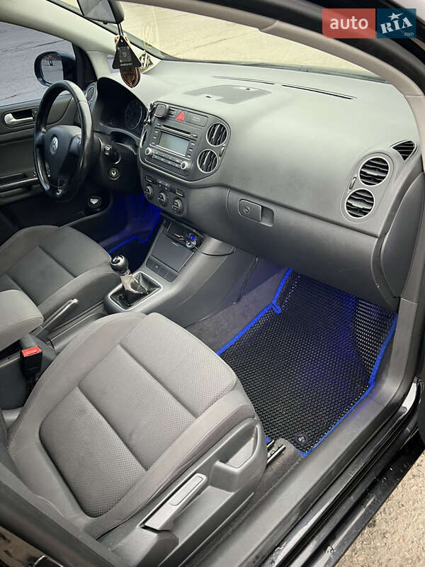 Хетчбек Volkswagen Golf Plus 2005 в Рівному