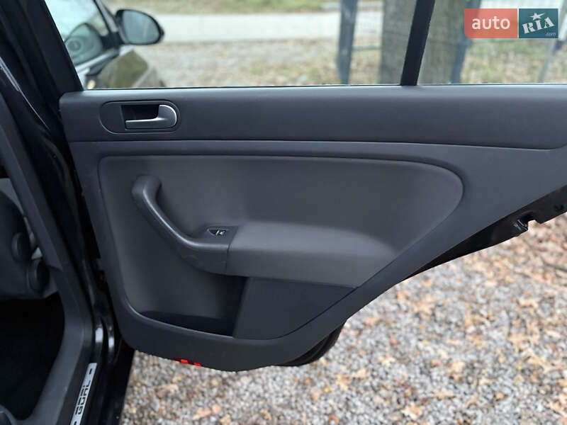 Хэтчбек Volkswagen Golf Plus 2006 в Виннице