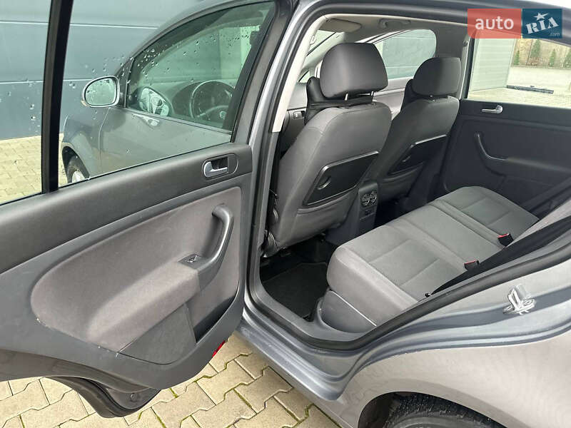 Хэтчбек Volkswagen Golf Plus 2006 в Сарнах