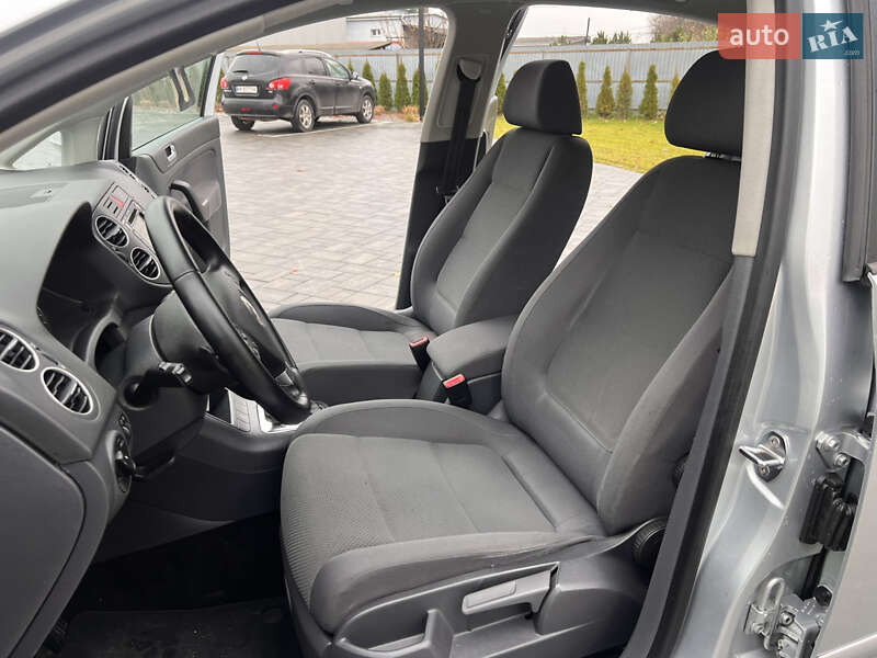 Хетчбек Volkswagen Golf Plus 2009 в Луцьку фото 14 Хетчбек Volkswagen Golf Plus 2009 в Луцьку