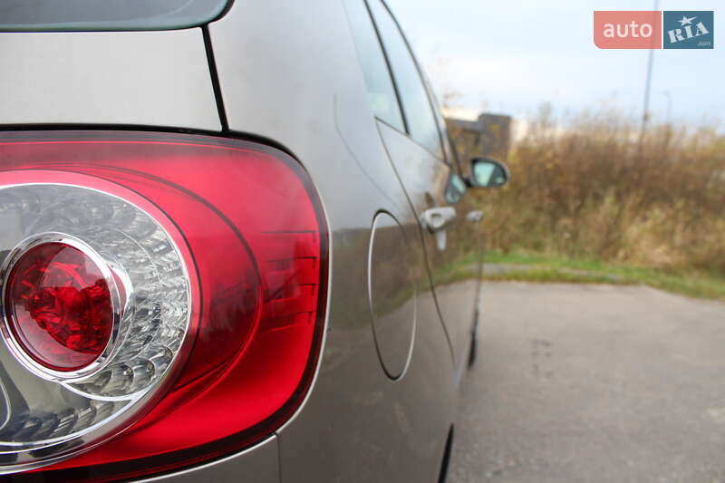 Хэтчбек Volkswagen Golf Plus 2010 в Дрогобыче