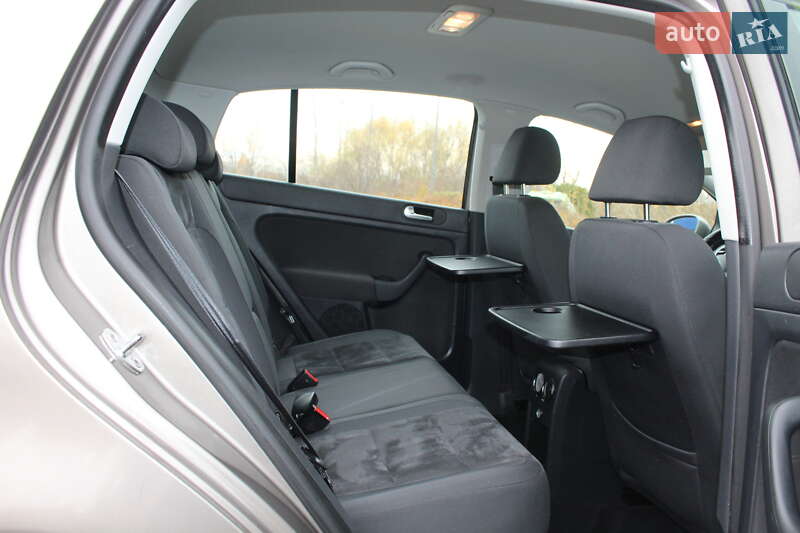 Хэтчбек Volkswagen Golf Plus 2010 в Дрогобыче