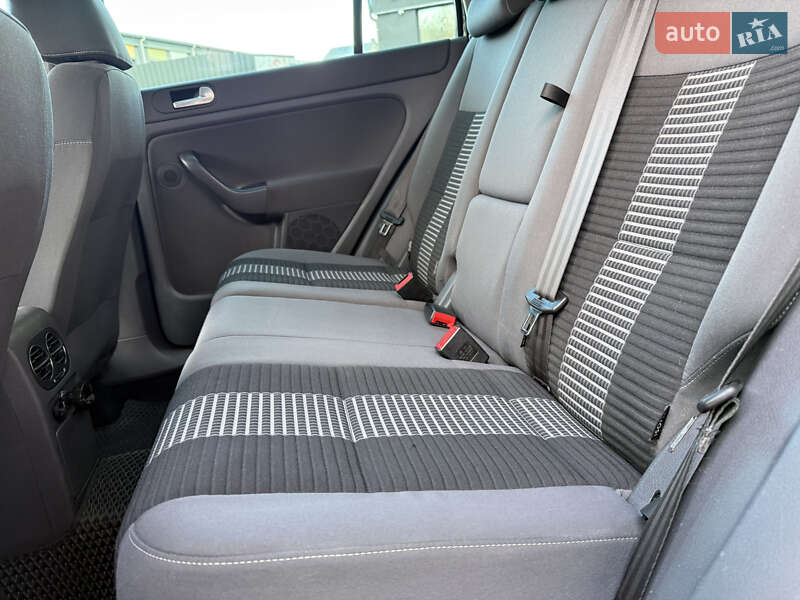 Хэтчбек Volkswagen Golf Plus 2008 в Коломые фото 34 Хэтчбек Volkswagen Golf Plus 2008 в Коломые