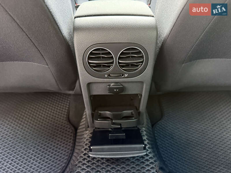 Хэтчбек Volkswagen Golf Plus 2008 в Коломые фото 36 Хэтчбек Volkswagen Golf Plus 2008 в Коломые