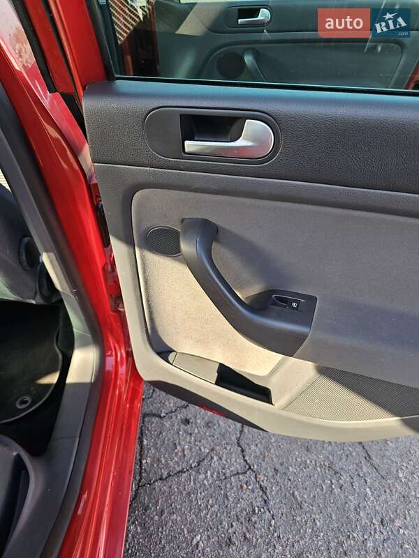 Хэтчбек Volkswagen Golf Plus 2009 в Полтаве фото 33 Хэтчбек Volkswagen Golf Plus 2009 в Полтаве