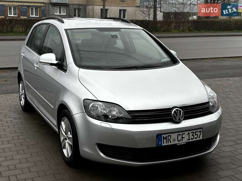 Хэтчбек Volkswagen Golf Plus 2010 в Красилове