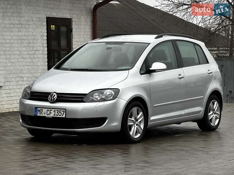 Хэтчбек Volkswagen Golf Plus 2010 в Красилове