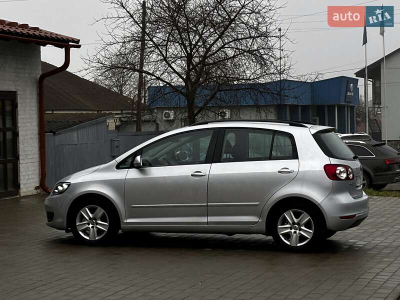 Хэтчбек Volkswagen Golf Plus 2010 в Красилове