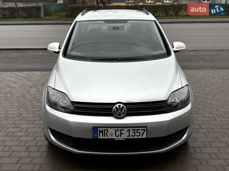 Хэтчбек Volkswagen Golf Plus 2010 в Красилове