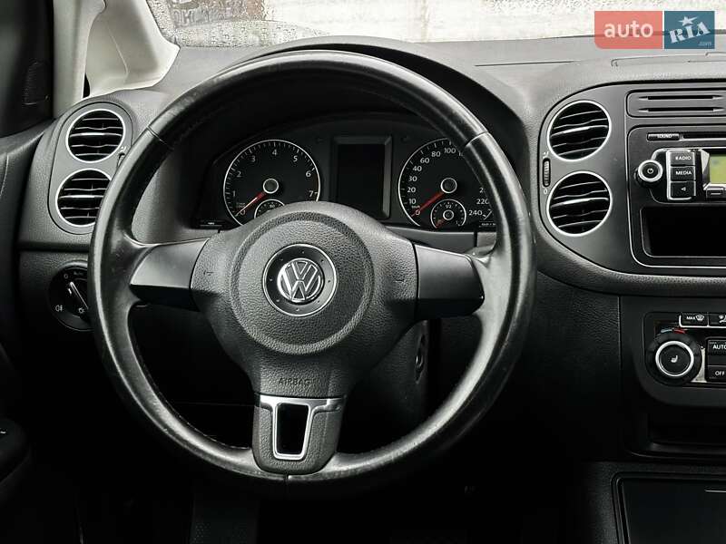 Хэтчбек Volkswagen Golf Plus 2010 в Красилове