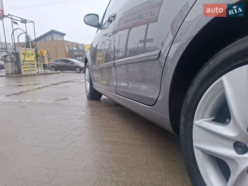 Хэтчбек Volkswagen Golf Plus 2009 в Белой Церкви