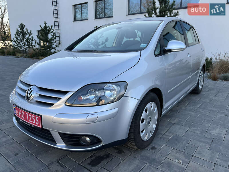 Хэтчбек Volkswagen Golf Plus 2008 в Луцке