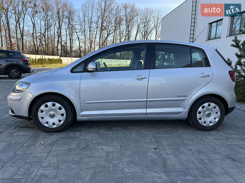 Хэтчбек Volkswagen Golf Plus 2008 в Луцке