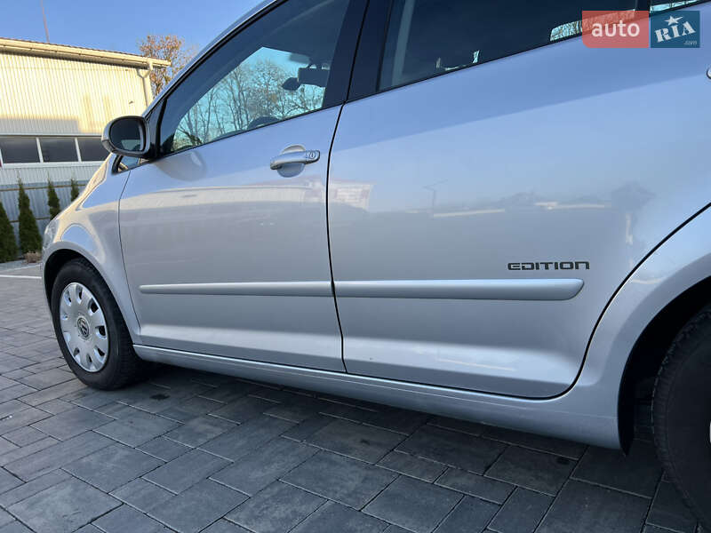 Хэтчбек Volkswagen Golf Plus 2008 в Луцке