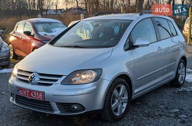 Хэтчбек Volkswagen Golf Plus 2008 в Ровно